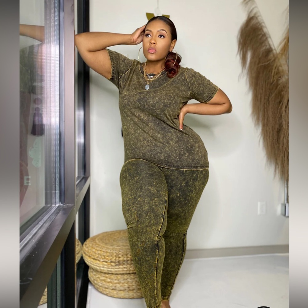Plus Size Acid Wash Mid-waist Leggings Set- Olive Green
